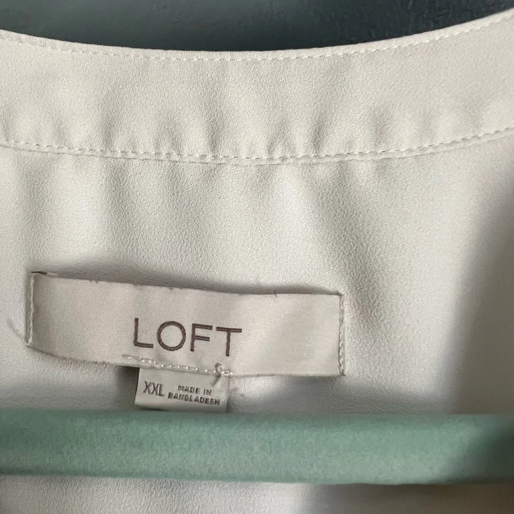 LOFT Cream Button-Up Blouse, Size XXL - Picture 2 of 2
